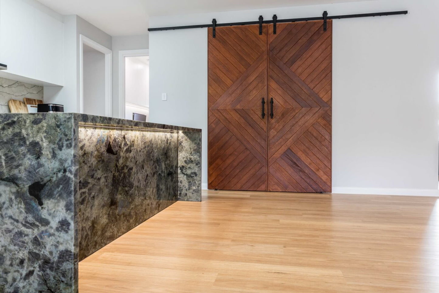 Spotted Gum – 6mm Hybrid Flooring | Homely Flooring