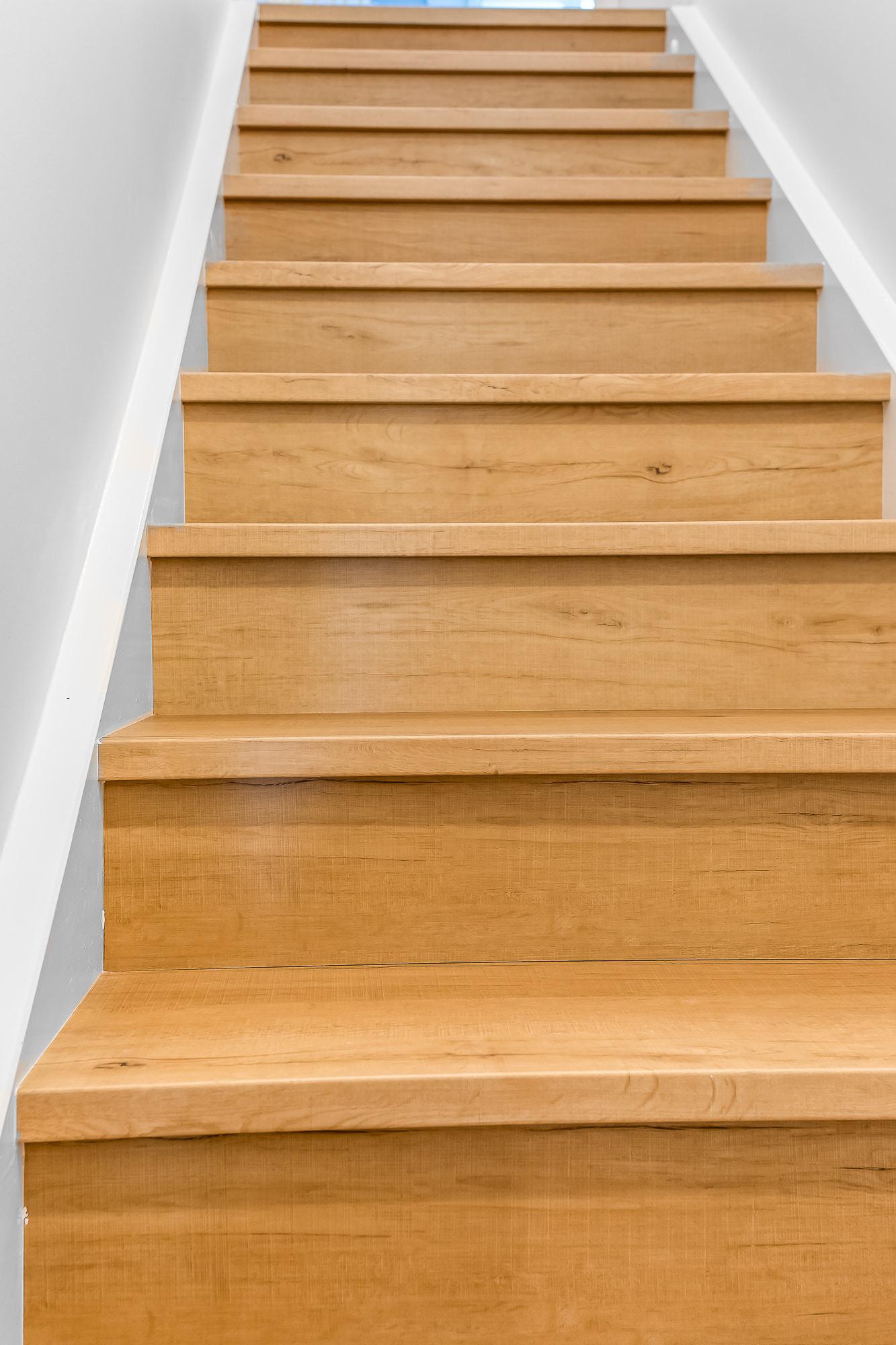 European Oak – 8mm Hybrid Flooring | Homely Flooring