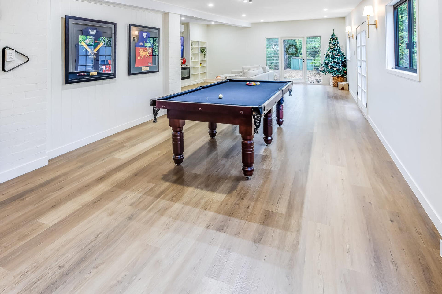 French Oak – 8mm Hybrid Flooring | Homely Flooring