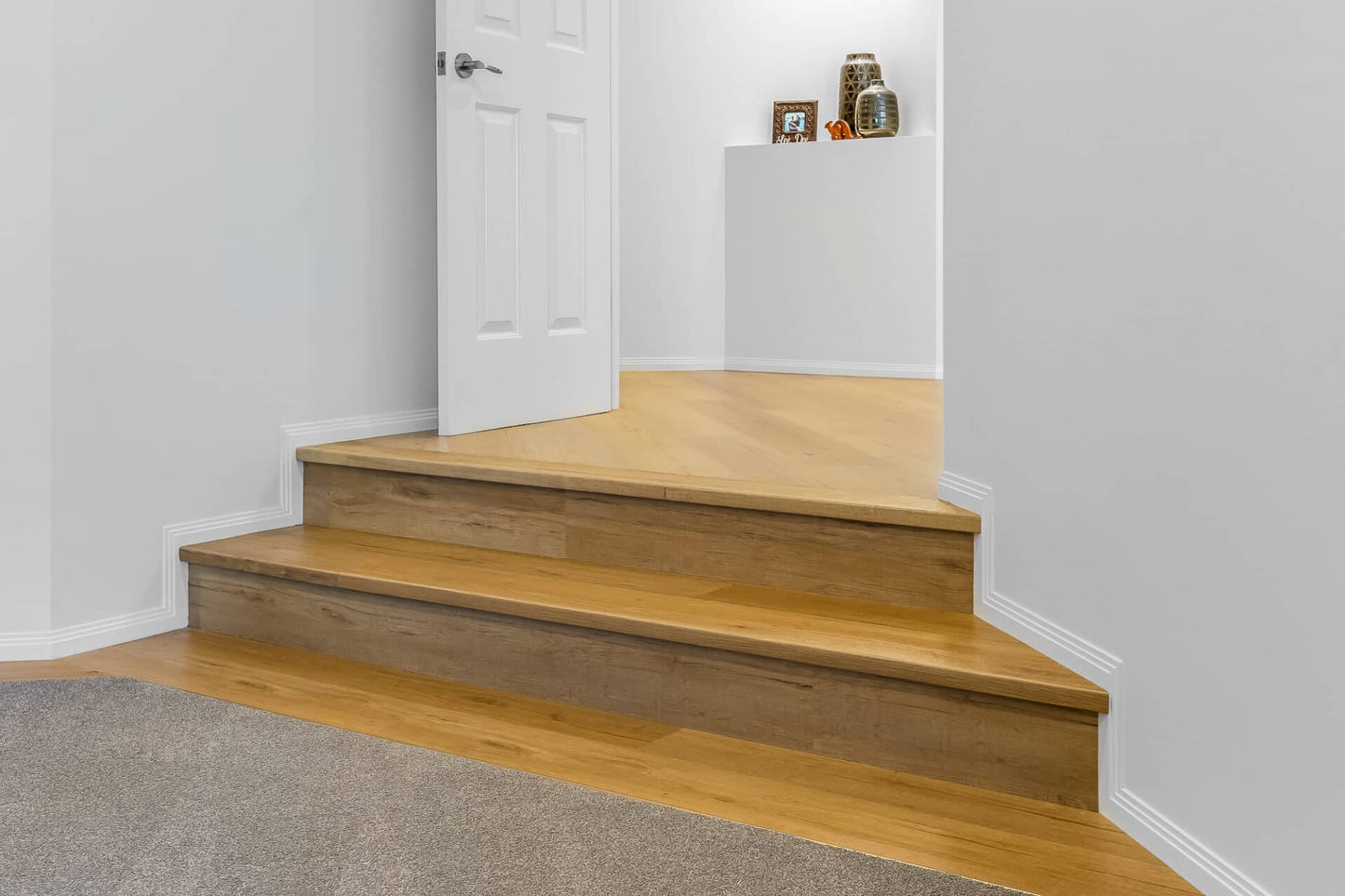 European Oak – 8mm Hybrid Flooring | Homely Flooring