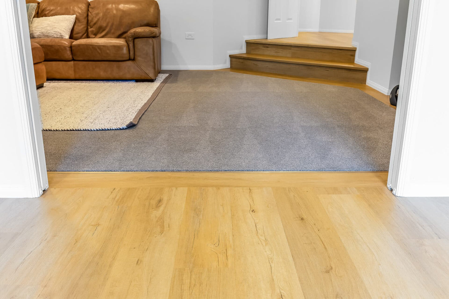 European Oak – 8mm Hybrid Flooring | Homely Flooring