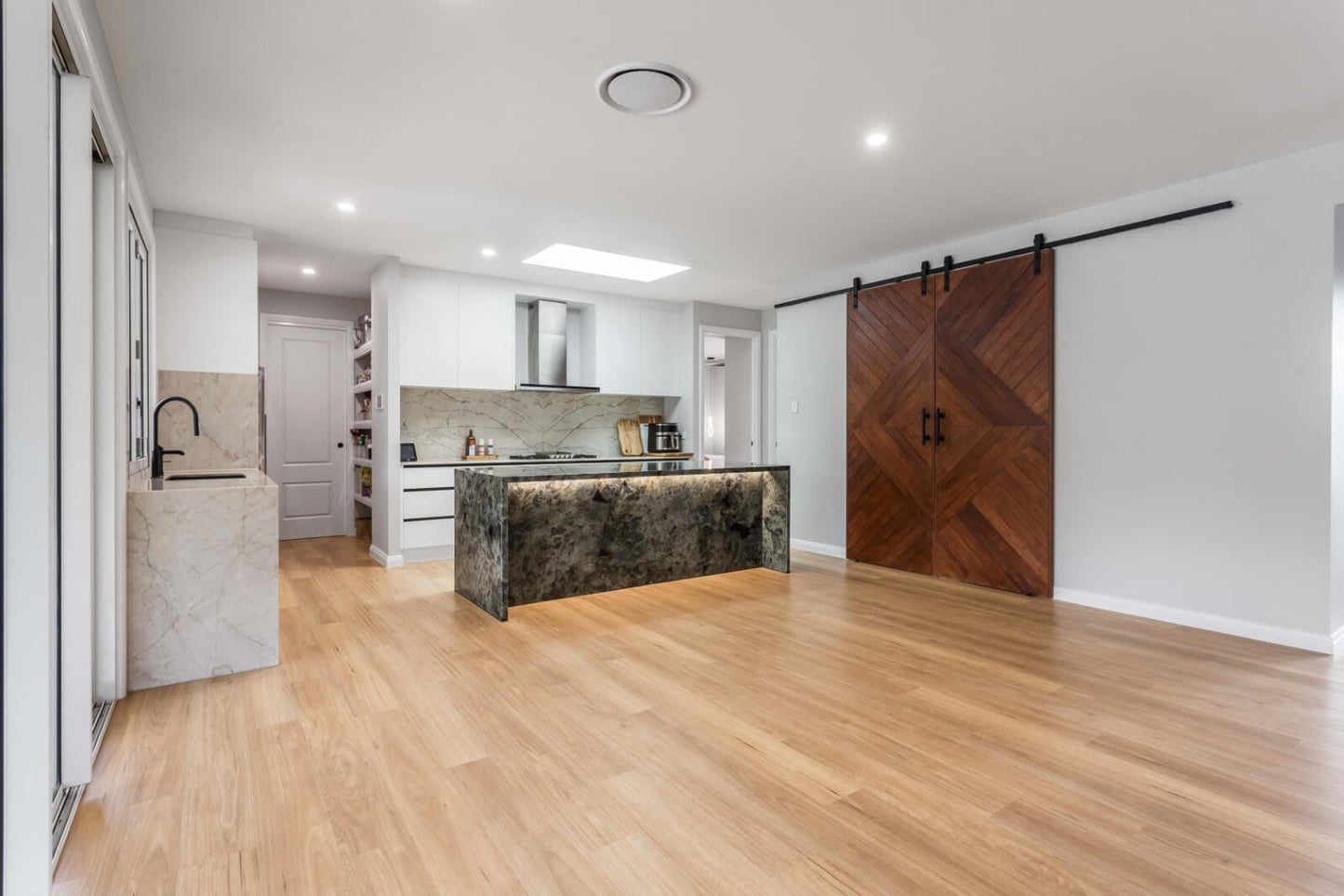 Spotted Gum – 6mm Hybrid Flooring | Homely Flooring