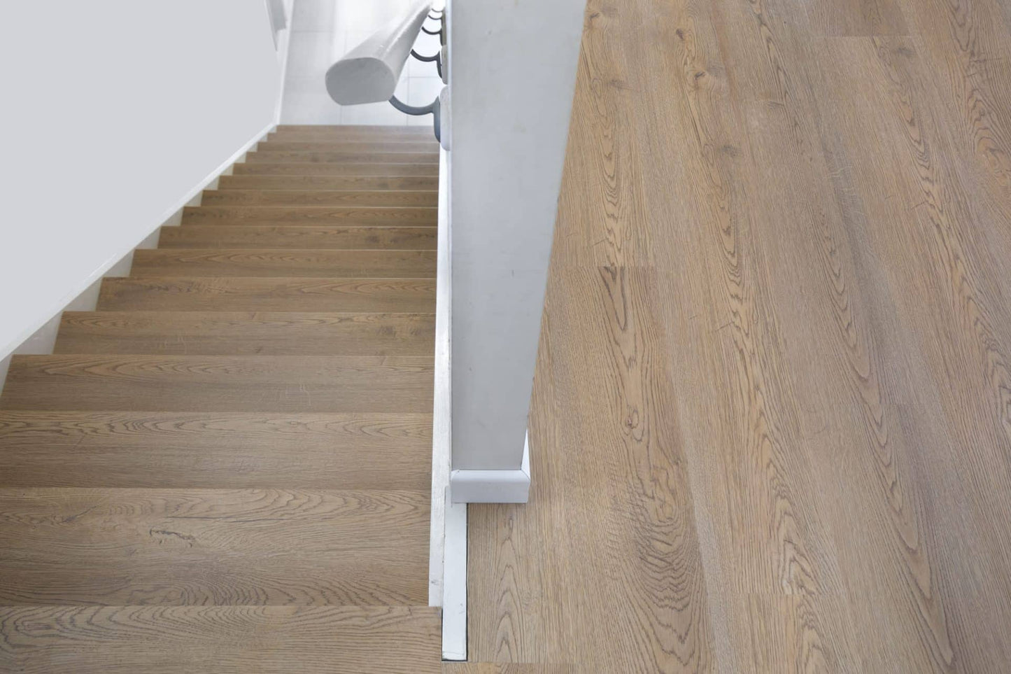 Golden Oak – 6mm Hybrid Flooring | Homely Flooring