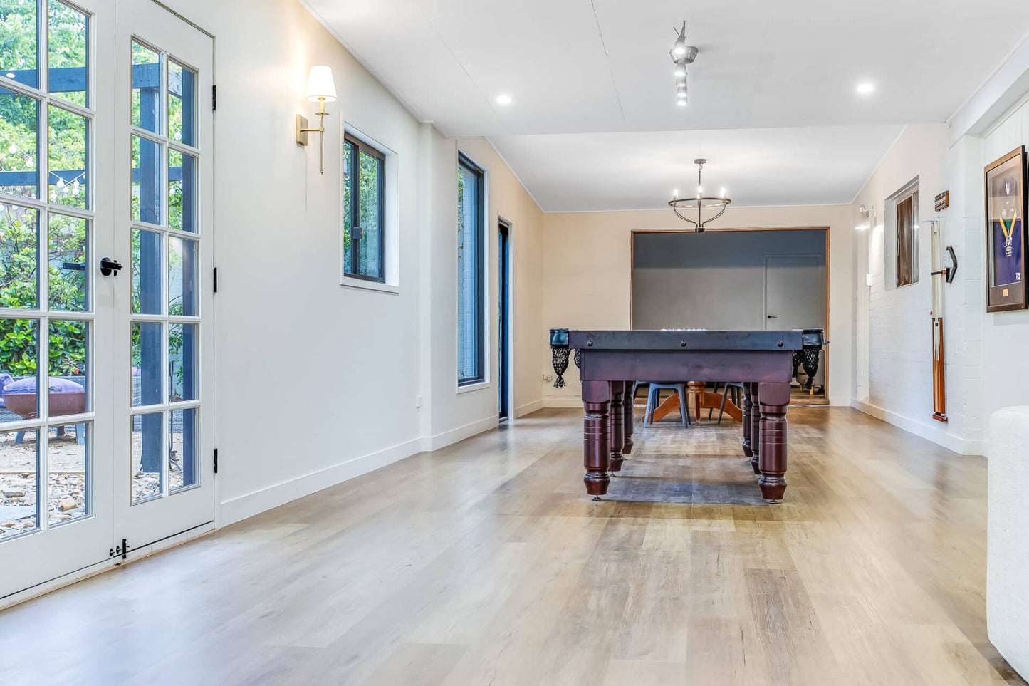 French Oak – 8mm Hybrid Flooring | Homely Flooring