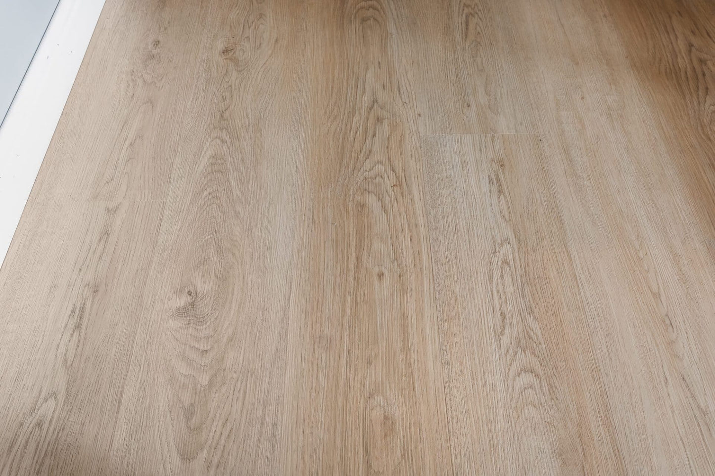 Light Oak – 6mm Hybrid Flooring | Homely Flooring