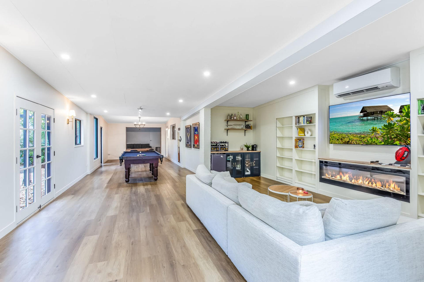 French Oak – 8mm Hybrid Flooring | Homely Flooring
