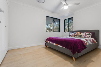 Helena Oak – 8mm Hybrid Flooring | Homely Flooring