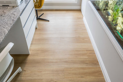 Spotted Gum – 6mm Hybrid Flooring | Homely Flooring