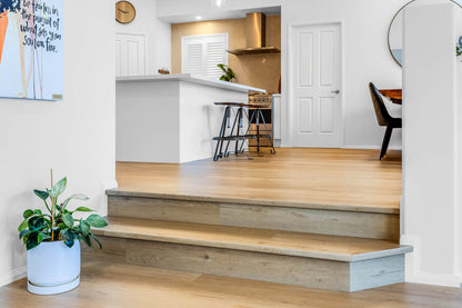 European Oak – 8mm Hybrid Flooring | Homely Flooring