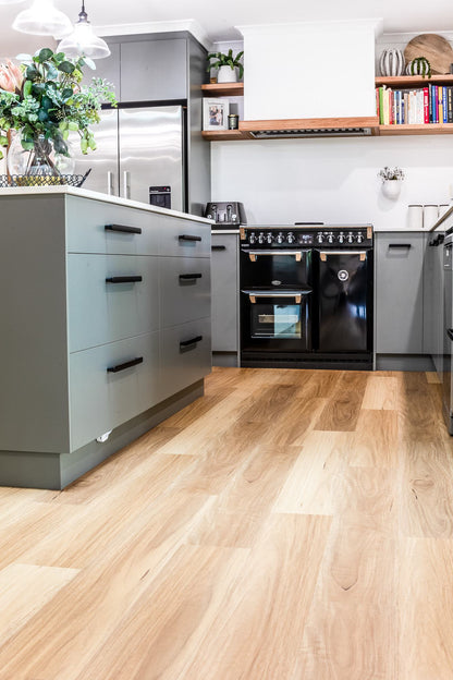 Native Blackbutt – 6mm Hybrid Flooring | Homely Flooring