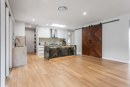 Spotted Gum – 6mm Hybrid Flooring | Homely Flooring