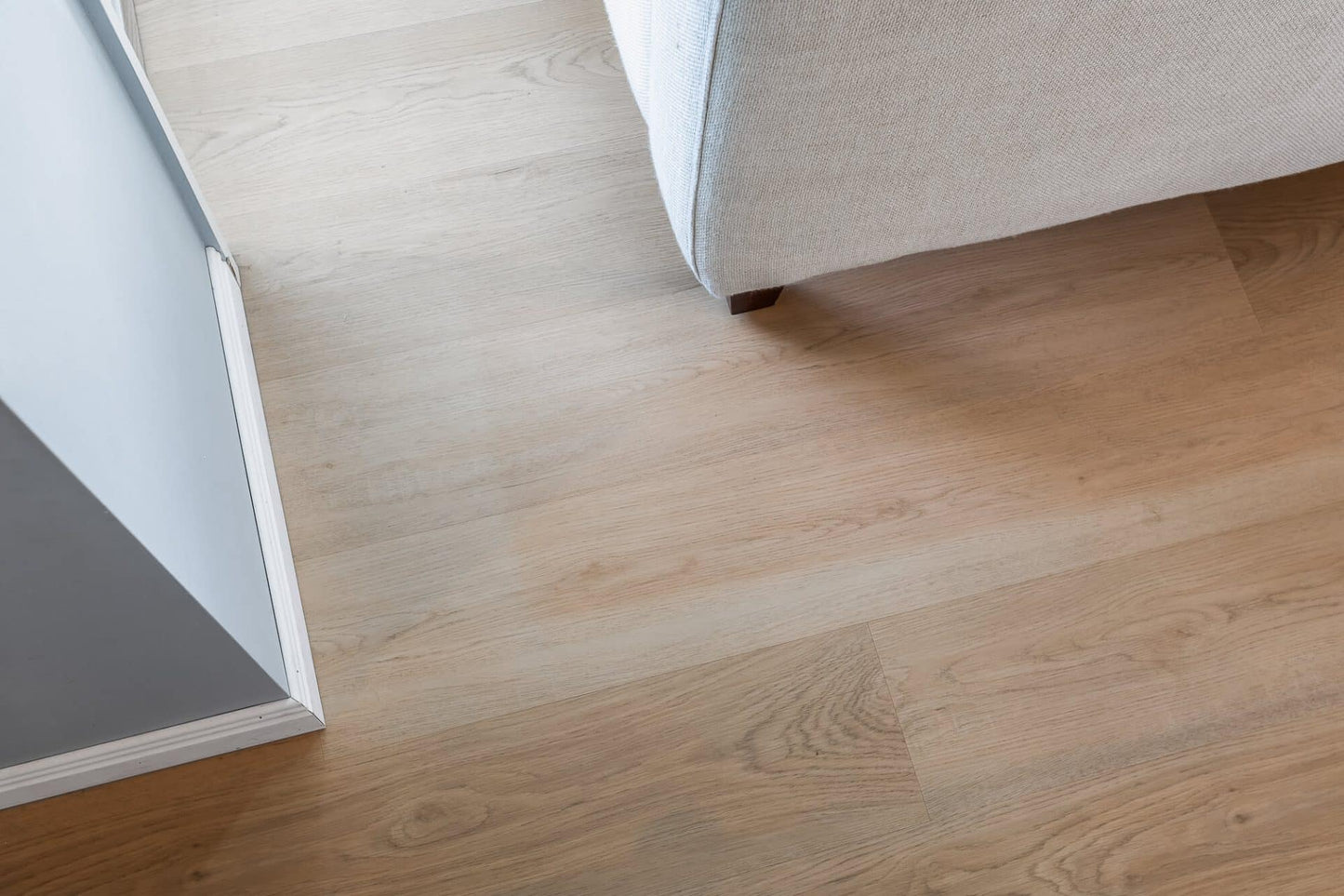 Light Oak – 6mm Hybrid Flooring | Homely Flooring