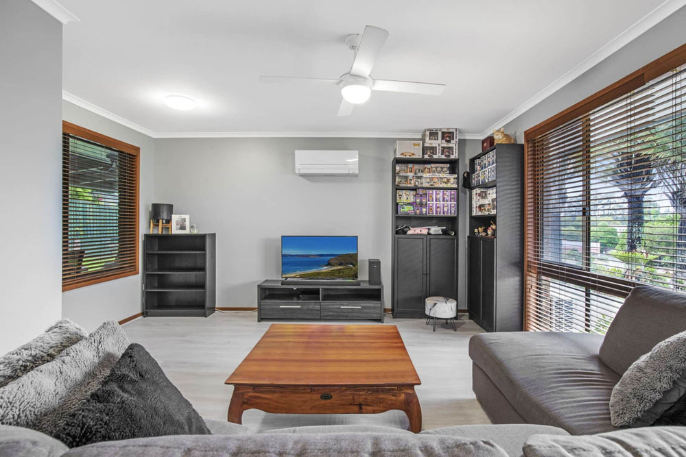 Ash Oak Gallery - Image 10