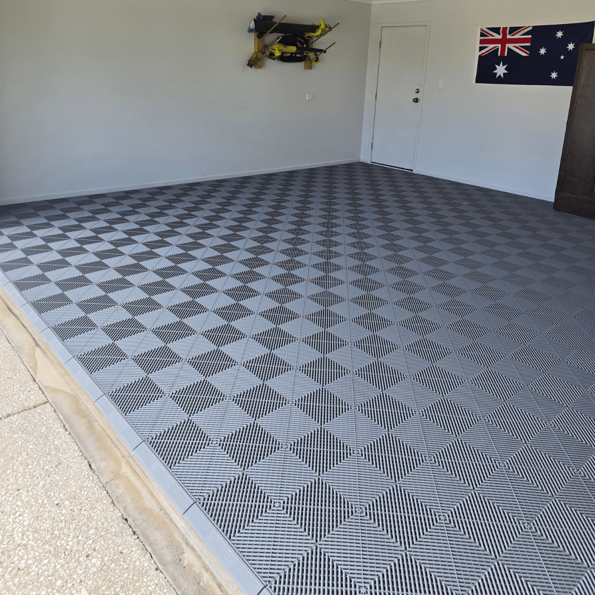 Silver Grey – UltraGrid | Sleek Space (16-Pack)